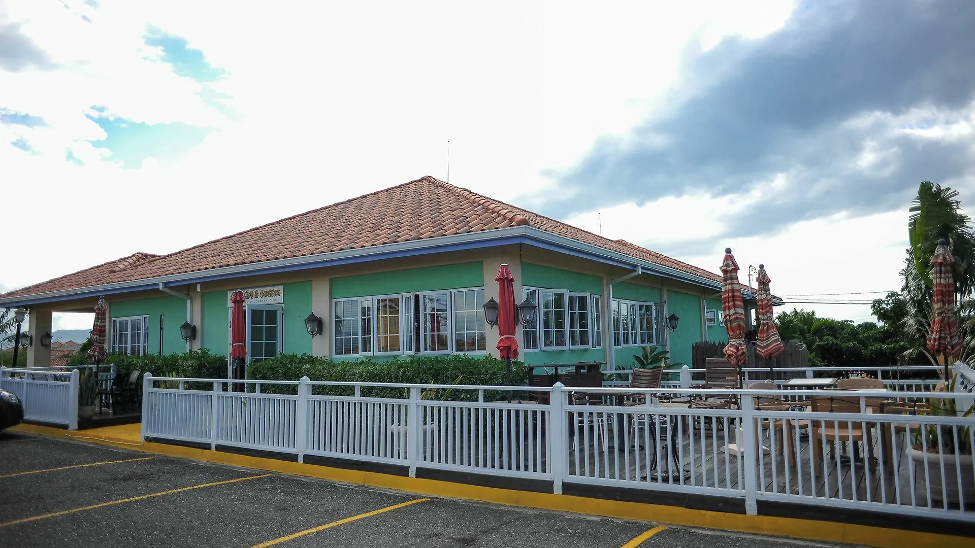 酒店 蒙特哥贝 Country Club Mangowalk Townhouse酒店